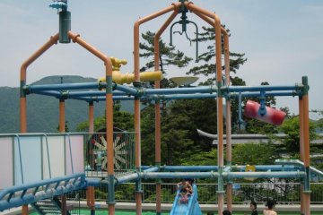 Boxappy's Jungle Gym -- Water playground for the little kids