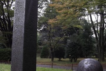<p>"Quadrangular Pillar and Round Stone" by Makio Yamaguchi, who has a way with titles</p>