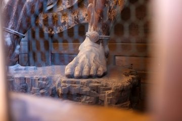 <p>The Nio Guardian Kings statues boast remarkable detail</p>