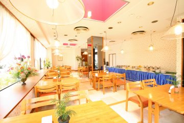 <p>Dining area</p>