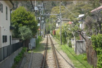 <p>The approach to Gokurakuji tunnel</p>