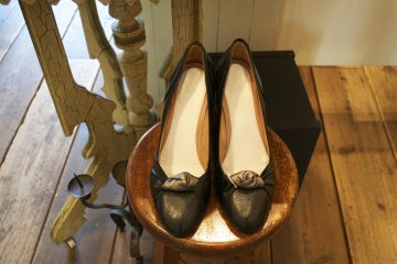 Si vous aimez la mode et particuli&egrave;rement les v&ecirc;tements vintages, Kobe est "the place to be" ! De nombreuses boutiques cach&eacute;es attendent d'&ecirc;tre d&eacute;couvertes