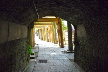 Zeniarai Benzaiten Shrine