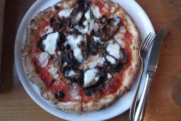 Pretty decent pizza...but not the best in the world