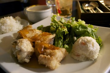 <p>Fried fish</p>