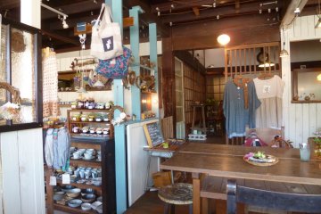 Just off the traditional shopping street that runs in front of Kasama Inari Shrine, the cafe is a wonderful oasis that most people don't notice.