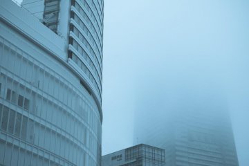 MM21 on a foggy, rainy day.