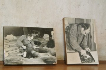 <p>Photo of&nbsp;9th-generation Indigo artisan in the studio</p>