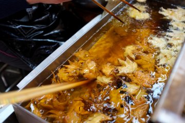 <p>Deep fried maple leaves</p>