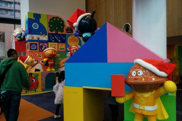 <p>Meskipun saya pergi ke sana pada hari pertama bulan November, pameran karakter sudah siap untuk menyambut hari Natal.</p>