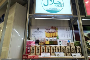 <p>Castella cake bisa beli untuk Narita-air port</p>