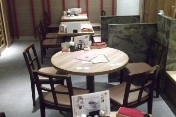<p>The decor is easy on the eye</p>