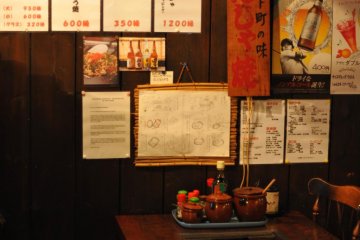 Table and wall decorations, including menu items