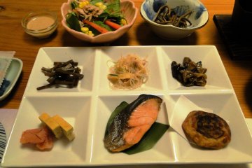 <p>The beautifully presented breakfast</p>