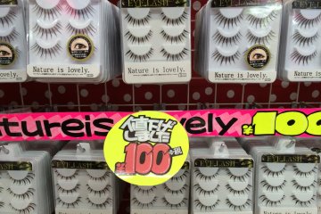<p>Why not pair some of these lashes with your Christmas costume?</p>