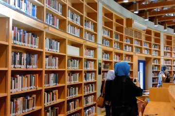 <p>Library of Akita International University.</p>