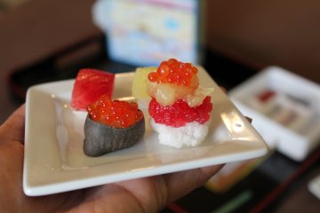 <p>Voila! The end result from making the Popin' Cookin&nbsp;sushi candy kit.</p>