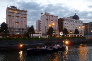 <p>The building on the left is the Hotel Sonia. The one in the middle is the annex, Hotel Sonia II.</p>