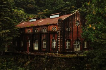 <p>The site of the hydraulic power plant, which was built in 1912 as the power source of Besshi Copper Mine</p>