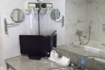 <p>I can watch TV while I'm shaving!</p>