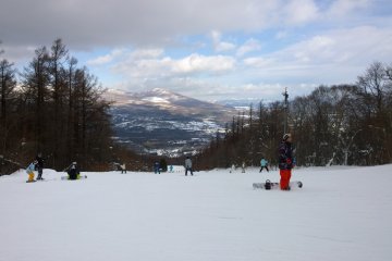 <p>The main slope at Hachimantai</p>