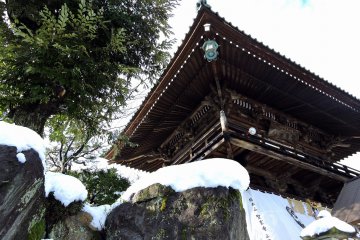 Fukui's Shougenji Temple in Snow