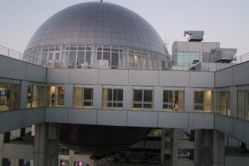 <p>Interesting architecture</p>