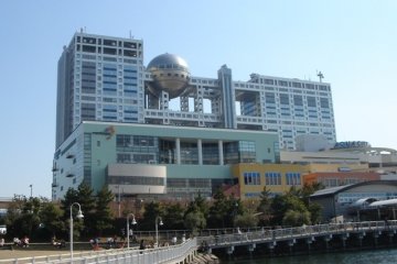 <p>Distinctive-looking building in Odaiba</p>