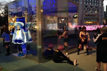 <p>Groups of cosplayers</p>