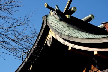 <p>This striking roof shape pre-dates Buddhism in Japan</p>