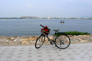Cycling Otsu Waterfront
