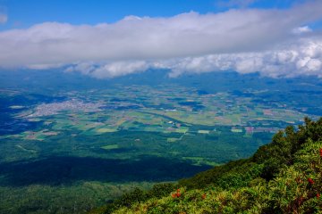 <p>A popular activity in summer is hiking Mt. Yotei to enjoy the spectacular views of the whole Shiribetsu&nbsp;region.</p>