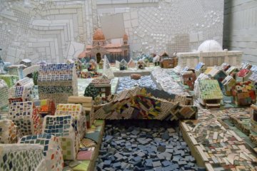 A model of Tajimi done in ceramics