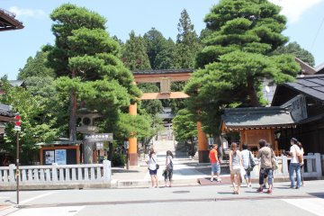 A Walk in Takayama city