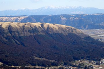 <p>From the lookout, it's very clear to see the extent of the old Aso&nbsp;volcano, before it collapsed in upon itself many millenia ago</p>