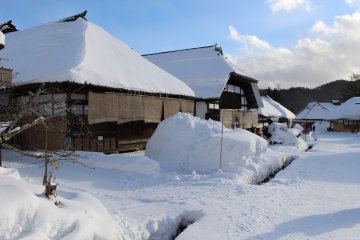 Visibly fewer people during the winter