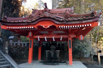 <p>To purify yourself before entering the inner part of the shrine</p>