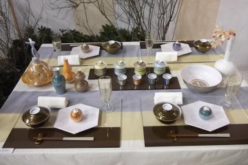 <p>This display exudes refinement</p>