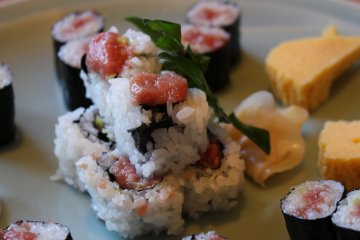 <p>Pemilihan sushi maki</p>

