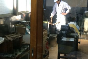 <p>At Tamariki Confectionery Shop you can watch the staff at work through the glass. If you make a prior reservation, you can even try your hand at making traditional candy. Here is their phone number: 049-222-1386</p>