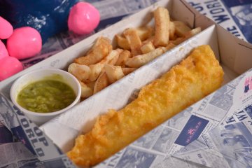 <p>Very traditional and authentic UK's dish at "Malins"</p>