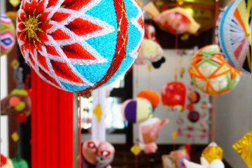<p>Sagemon secara tradisional diciptakan oleh warga Yanagawa pada hari kelahiran anak perempuan dalam keluarga</p>