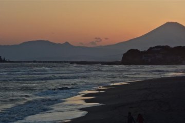 Sunset along the Shichiri-ga-hama beach.