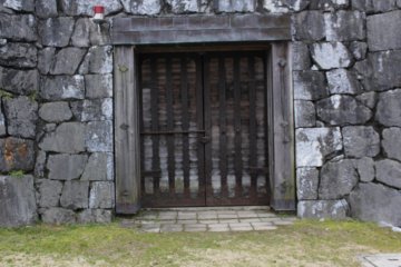 <p>One of the many beautiful views into an older Japan</p>