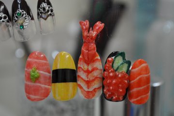 <p>Sushi art nails</p>