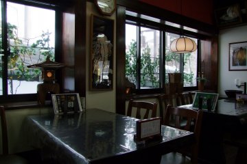 <p>Good place to relax from your sightseeing &nbsp;</p>