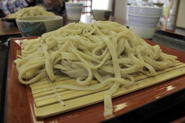 <p>Soba after it's been cooked</p>
