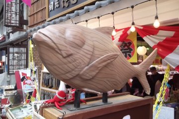 <p>Hello Mr Happy Fish!</p>