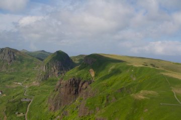 Momo-iwa (peack rock) coastline