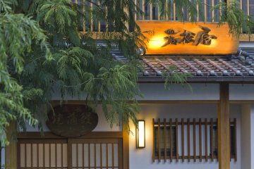<p>Unagi restaurants, many in old traditionally-styled buildings, abound in Yanagawa</p>
